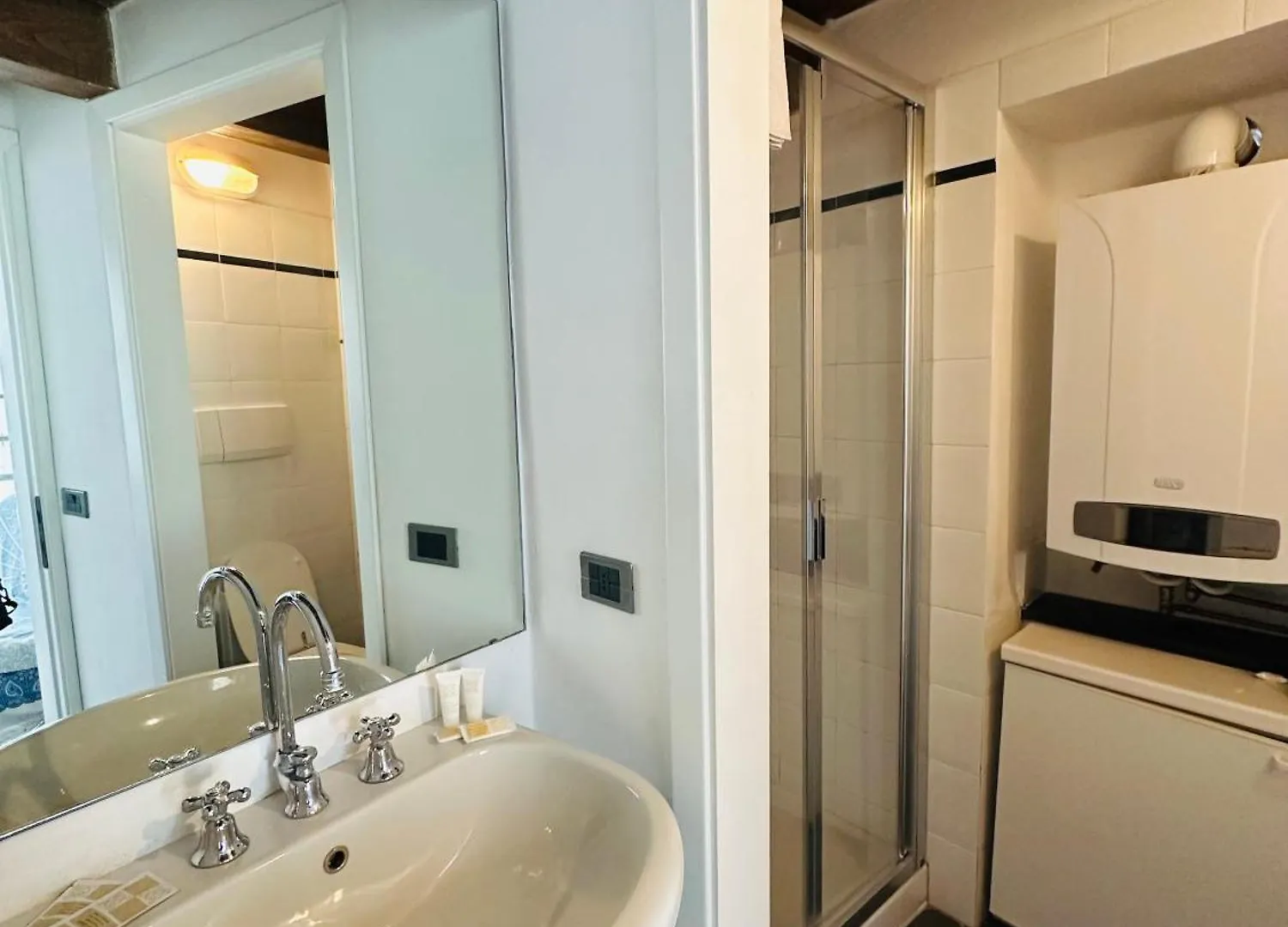 Ammiraglia & Sottobordo Apartment Levanto